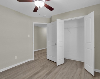 12302 Wavecrest Road - Photo Thumbnail 7
