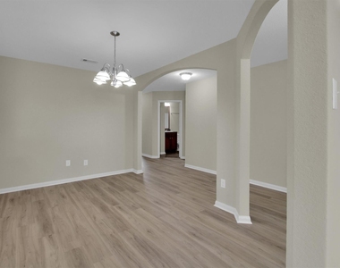 12302 Wavecrest Road - Photo Thumbnail 10