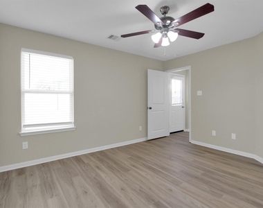 12302 Wavecrest Road - Photo Thumbnail 21