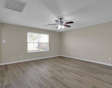 12302 Wavecrest Road - Photo Thumbnail 11