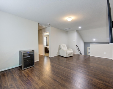 29623 Stanley Canyon Lane - Photo Thumbnail 16