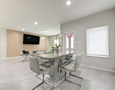 29623 Stanley Canyon Lane - Photo Thumbnail 12