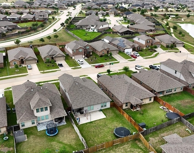 29623 Stanley Canyon Lane - Photo Thumbnail 23