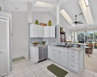 8540 Mystic Greens Way - Photo Thumbnail 10