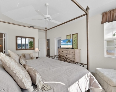 8540 Mystic Greens Way - Photo Thumbnail 21