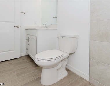 5444 Fancourt Links Way - Photo Thumbnail 11