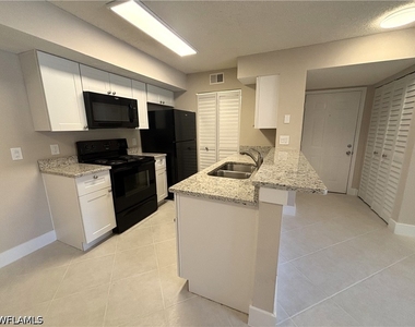 2094 Arbour Walk Circle - Photo Thumbnail 4