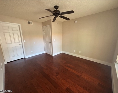 2094 Arbour Walk Circle - Photo Thumbnail 10