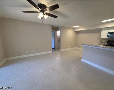 2094 Arbour Walk Circle - Photo Thumbnail 5