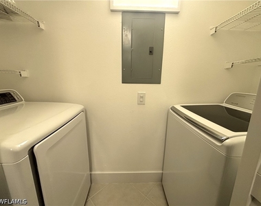 2094 Arbour Walk Circle - Photo Thumbnail 8