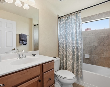 9528 Avellino Way - Photo Thumbnail 15