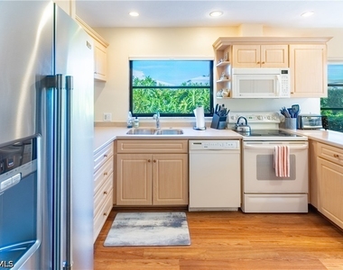 522 Beachwalk Circle - Photo Thumbnail 14