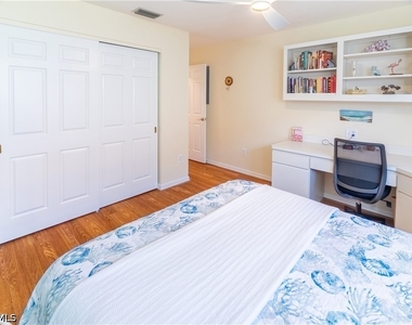522 Beachwalk Circle - Photo Thumbnail 15