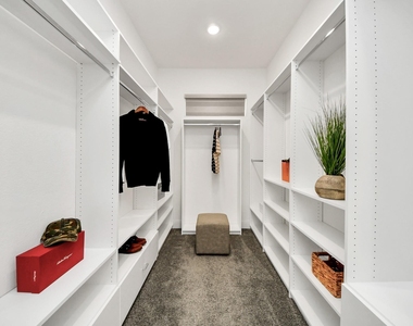 10719 Klaria Crescent Court - Photo Thumbnail 32