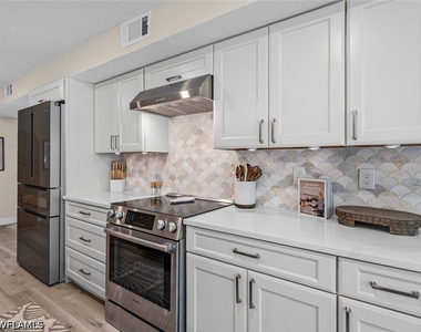 4082 Belair Lane - Photo Thumbnail 10