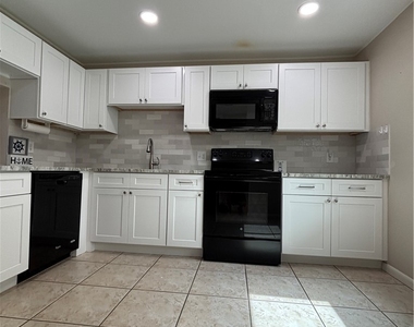 149 Palm Drive - Photo Thumbnail 9