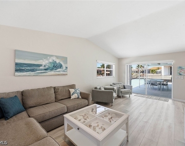 799 Caribbean Court - Photo Thumbnail 12