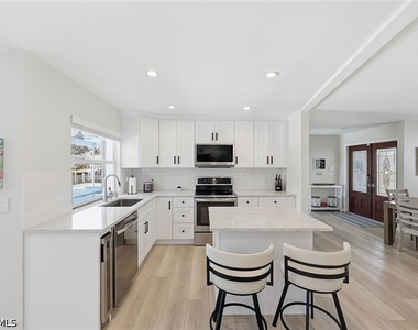799 Caribbean Court - Photo Thumbnail 7