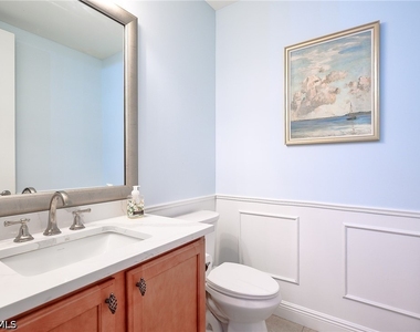 8010 Via Sardinia Way - Photo Thumbnail 11