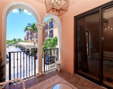 8010 Via Sardinia Way - Photo Thumbnail 17