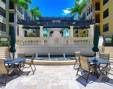 8010 Via Sardinia Way - Photo Thumbnail 22