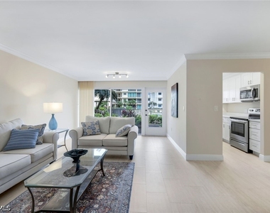 3200 Gulf Shore Boulevard N - Photo Thumbnail 4