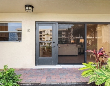 3200 Gulf Shore Boulevard N - Photo Thumbnail 15