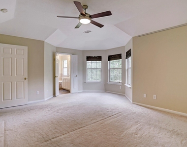 147 N Willow Point Circle - Photo Thumbnail 11