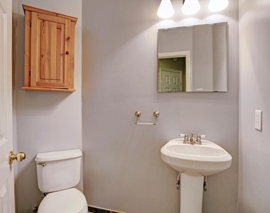 147 N Willow Point Circle - Photo Thumbnail 10