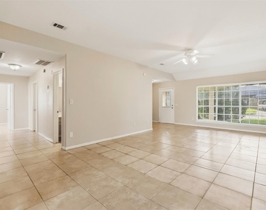2658 Anthony Hay Lane - Photo Thumbnail 5