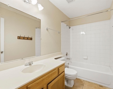 2658 Anthony Hay Lane - Photo Thumbnail 8