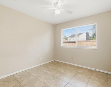 2658 Anthony Hay Lane - Photo Thumbnail 11
