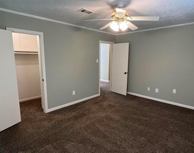1030 Pine Timbers Drive - Photo Thumbnail 22
