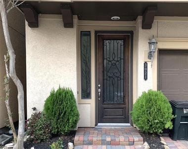 3021 Kisling Street - Photo Thumbnail 2