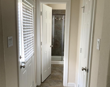 3021 Kisling Street - Photo Thumbnail 21
