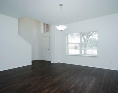 20102 Glacier Falls Drive - Photo Thumbnail 5