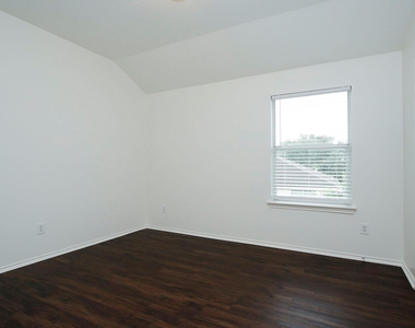 20102 Glacier Falls Drive - Photo Thumbnail 32