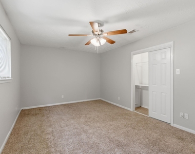 1122 Tigris Lane - Photo Thumbnail 21