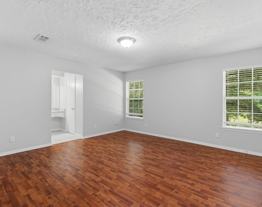 1122 Tigris Lane - Photo Thumbnail 13
