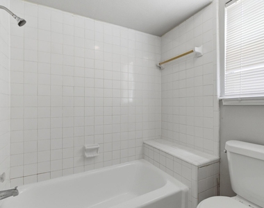 1122 Tigris Lane - Photo Thumbnail 19