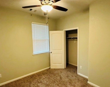 14223 Grand Hills Drive - Photo Thumbnail 12