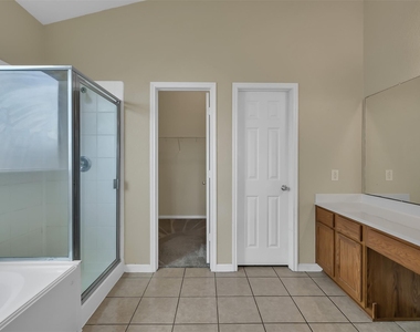 6534 Bella Noche Drive - Photo Thumbnail 12