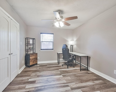 24237 Creekwood Drive - Photo Thumbnail 27