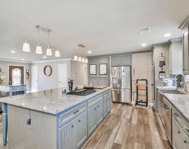 24237 Creekwood Drive - Photo Thumbnail 10