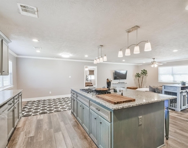 24237 Creekwood Drive - Photo Thumbnail 9