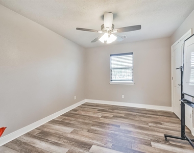 24237 Creekwood Drive - Photo Thumbnail 25
