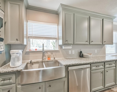 24237 Creekwood Drive - Photo Thumbnail 6
