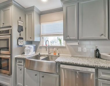 24237 Creekwood Drive - Photo Thumbnail 7