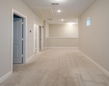 15218 Cortines Court - Photo Thumbnail 37