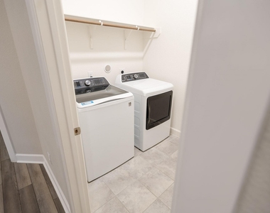 15218 Cortines Court - Photo Thumbnail 7